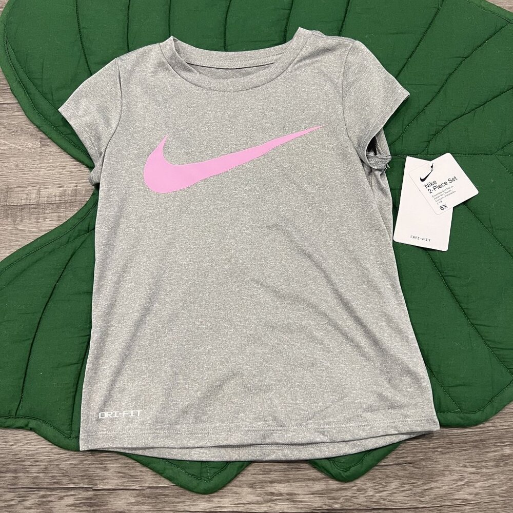 Nike Girls 6 Gray Dri-Fit Short Sleeve Swoosh Tee